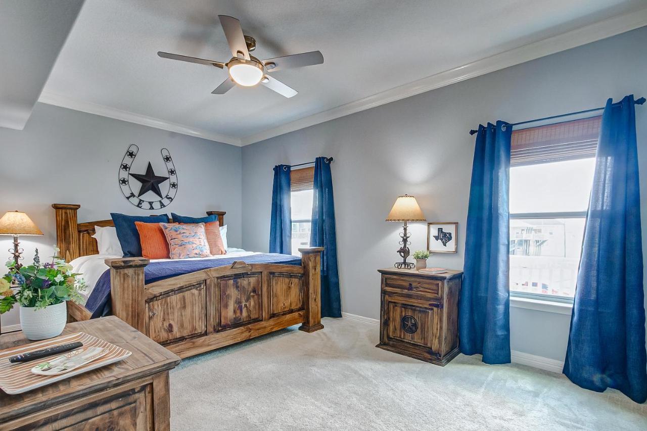 Villa Spring Break Specials! Front Row Views - Tiki Bar - Playground Bolivar Peninsula Exterior foto